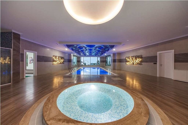 Трехкомнатная квартира с видом на море