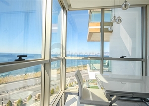 Трехкомнатная квартира с видом на море