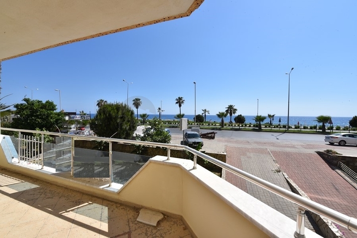 Трехкомнатная квартира в районе Махмутлар