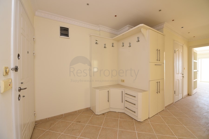 Трехкомнатная квартира в районе Махмутлар