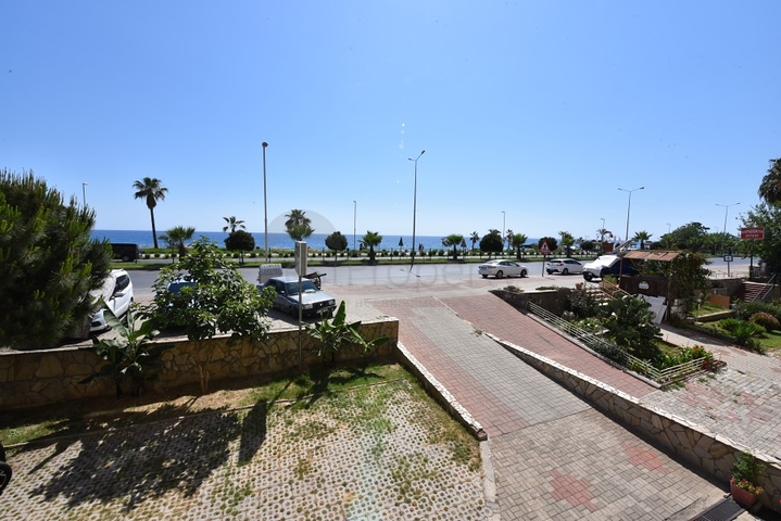 Трехкомнатная квартира в районе Махмутлар