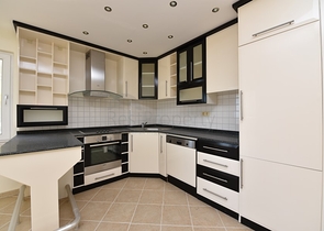 Трехкомнатная квартира в районе Махмутлар