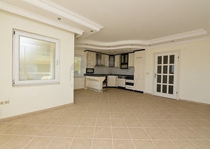 Трехкомнатная квартира в районе Махмутлар