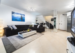 Меблированный пентхаус планировки 3+1