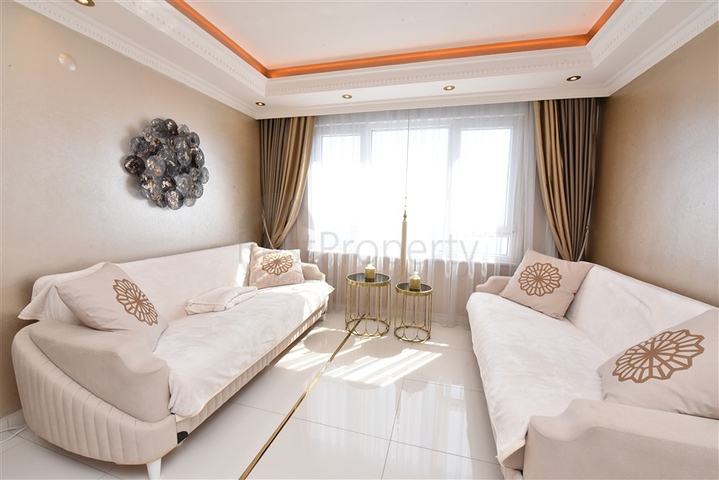 Трехкомнатная квартира с двумя спальнями на аренду