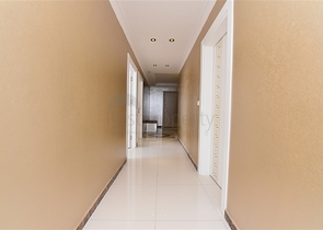 Трехкомнатная квартира с двумя спальнями на аренду