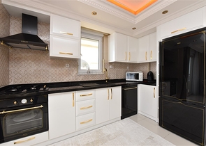 Трехкомнатная квартира с двумя спальнями на аренду