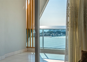 Меблированный пентхаус планировки 4+1