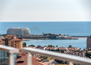 Меблированный пентхаус планировки 4+1