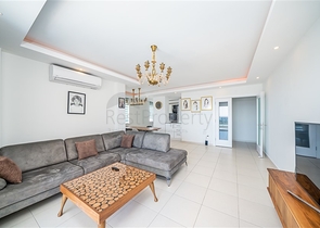 Меблированный пентхаус планировки 4+1