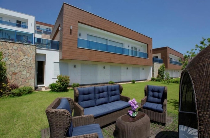 Меблированная вилла планировки 3+1