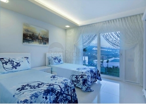 Меблированная вилла планировки 3+1