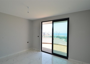 Трехкомнатный пентхаус в районе Махмутлар