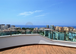 Трехкомнатный пентхаус в районе Махмутлар