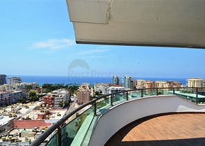 Трехкомнатный пентхаус в районе Махмутлар