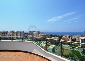 Трехкомнатный пентхаус в районе Махмутлар