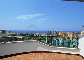 Трехкомнатный пентхаус в районе Махмутлар