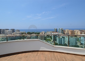 Трехкомнатный пентхаус в районе Махмутлар