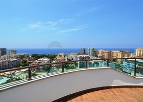 Трехкомнатный пентхаус в районе Махмутлар