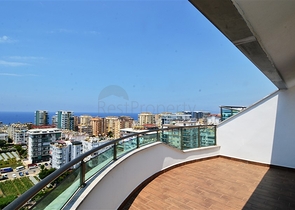 Трехкомнатный пентхаус в районе Махмутлар