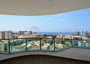 Трехкомнатный пентхаус в районе Махмутлар