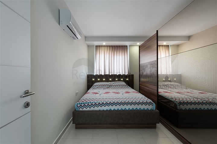 Трехкомнатная квартира с мебелью