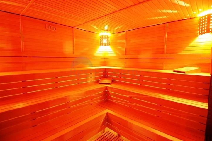 Трехкомнатная квартира с мебелью