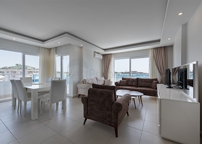 Трехкомнатная квартира с мебелью