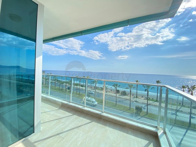 Трехкомнатная квартира с мебелью