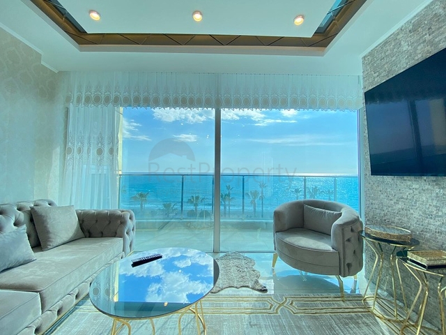 Трехкомнатная квартира с мебелью