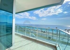 Трехкомнатная квартира с мебелью