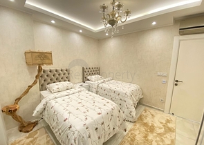 Трехкомнатная квартира с мебелью