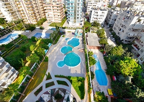 Трехкомнатная квартира с мебелью