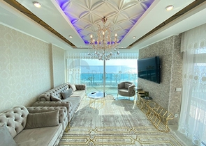 Трехкомнатная квартира с мебелью