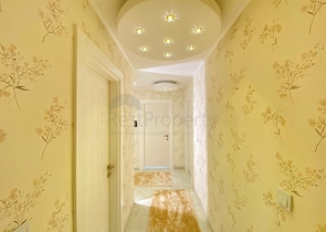 Трехкомнатная квартира с мебелью