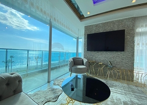 Трехкомнатная квартира с мебелью