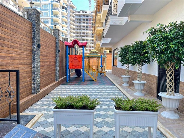 Двухкомнатная квартира с мебелью на аренду в Махмутларе