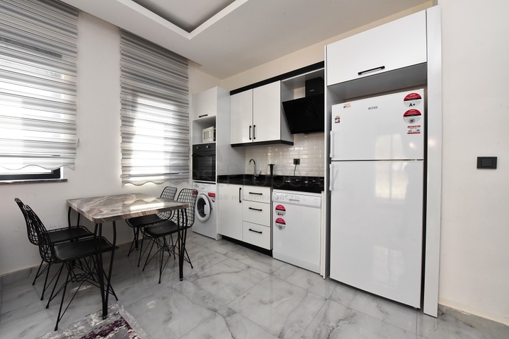 Двухкомнатная квартира с мебелью на аренду в Махмутларе