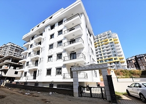 Двухкомнатная квартира с мебелью на аренду в Махмутларе