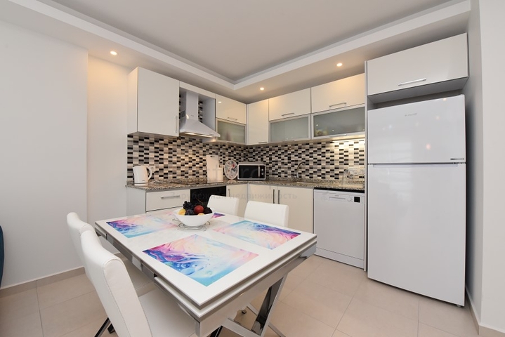 Меблированная квартира планировки 1+1 в районе Авсаллар