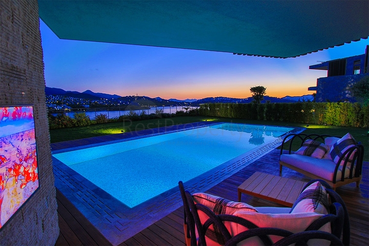 Элитные виллы на первой линии  Ялыкавак с отельной концепцией!