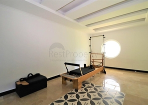 Трехкомнатный пентхаус с мебелью 