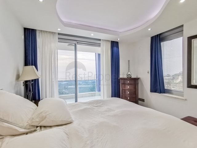 Меблированная вилла планировки 4+1