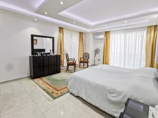 Меблированная вилла планировки 4+1