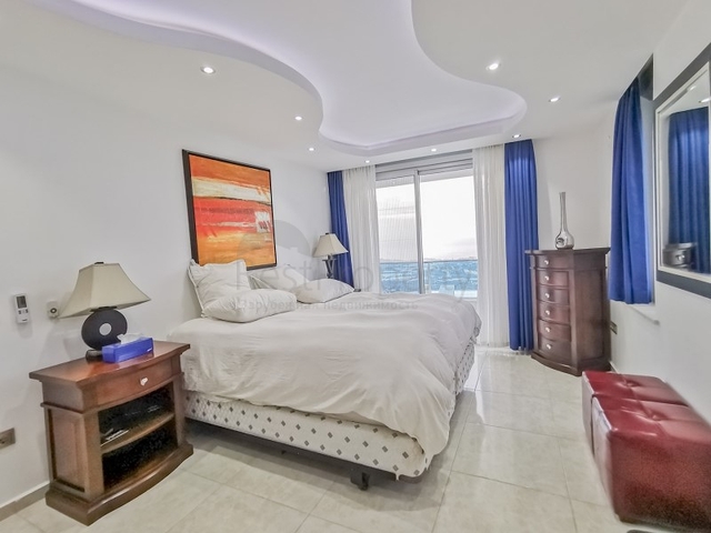 Меблированная вилла планировки 4+1