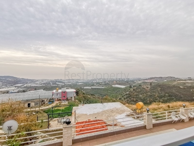 Меблированная вилла планировки 4+1