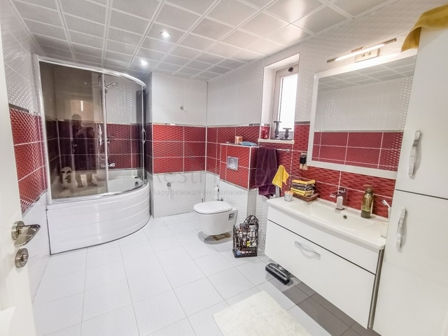 Меблированная вилла планировки 4+1