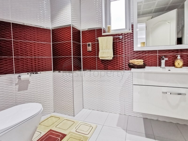 Меблированная вилла планировки 4+1