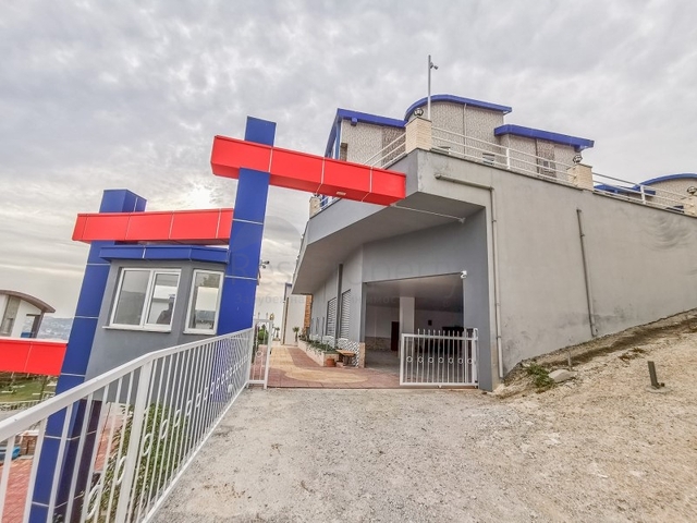 Меблированная вилла планировки 4+1