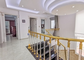 Меблированная вилла планировки 4+1